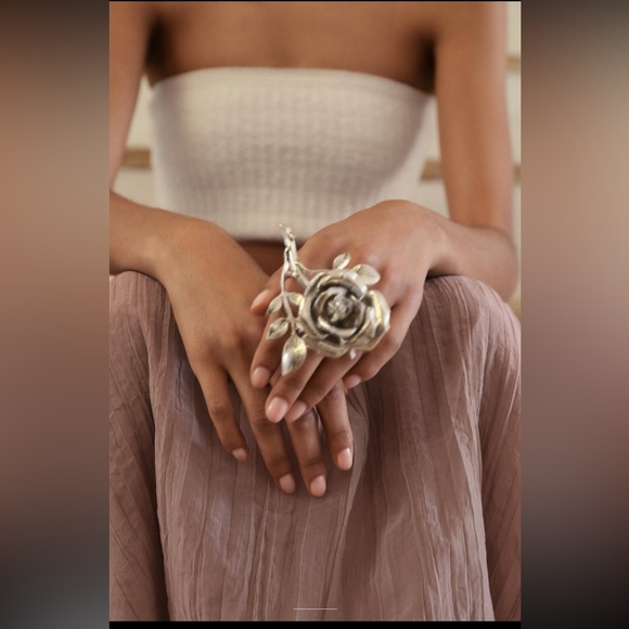Zara | Jewelry | Zara Maxi Rose Ring 224 | Poshmark